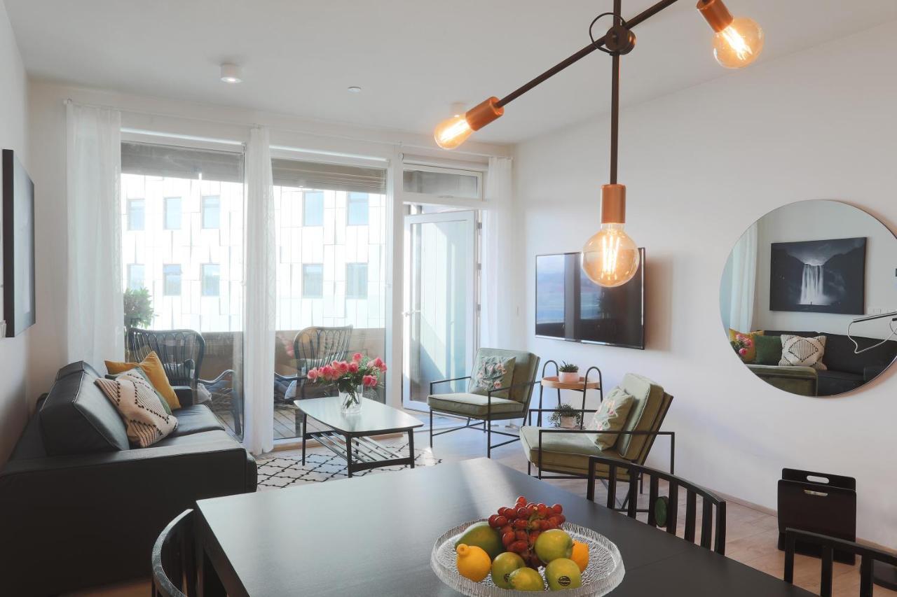 Salka Suites Luxury Apartment 2Br, 2 Bathrooms เรคยาวิก ภายนอก รูปภาพ