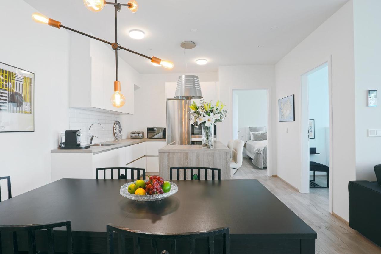 Salka Suites Luxury Apartment 2Br, 2 Bathrooms เรคยาวิก ภายนอก รูปภาพ